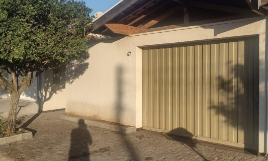 Casa - Jd. Santa Adélia