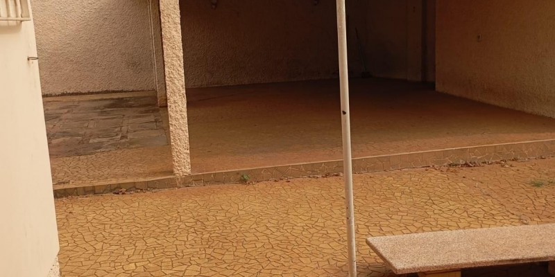 Casa - prox. praça adão duarte. - Foto 4